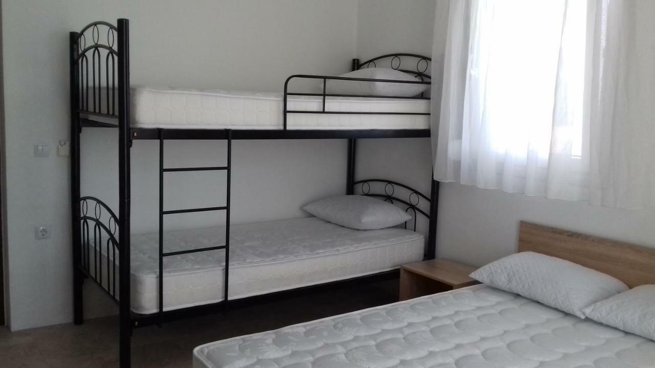 Apartments Vladimir Ájos Nikólaos Eksteriør bilde