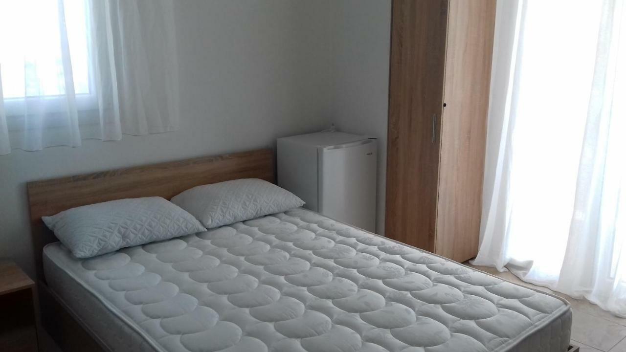 Apartments Vladimir Ájos Nikólaos Eksteriør bilde