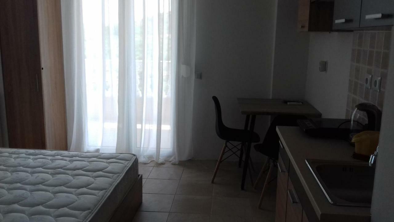 Apartments Vladimir Ájos Nikólaos Eksteriør bilde
