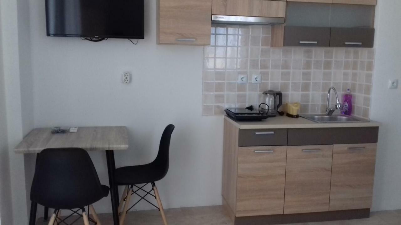 Apartments Vladimir Ájos Nikólaos Eksteriør bilde