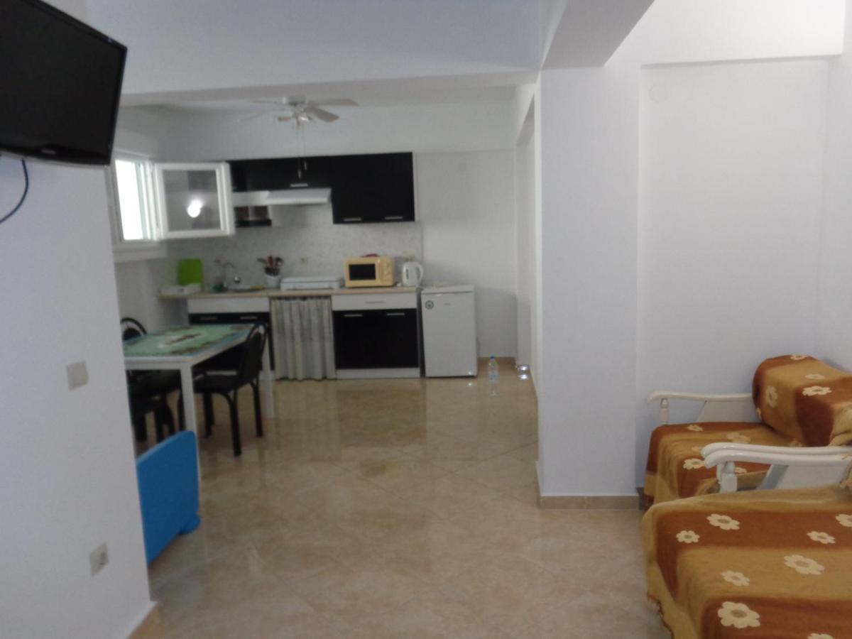Apartments Vladimir Ájos Nikólaos Eksteriør bilde